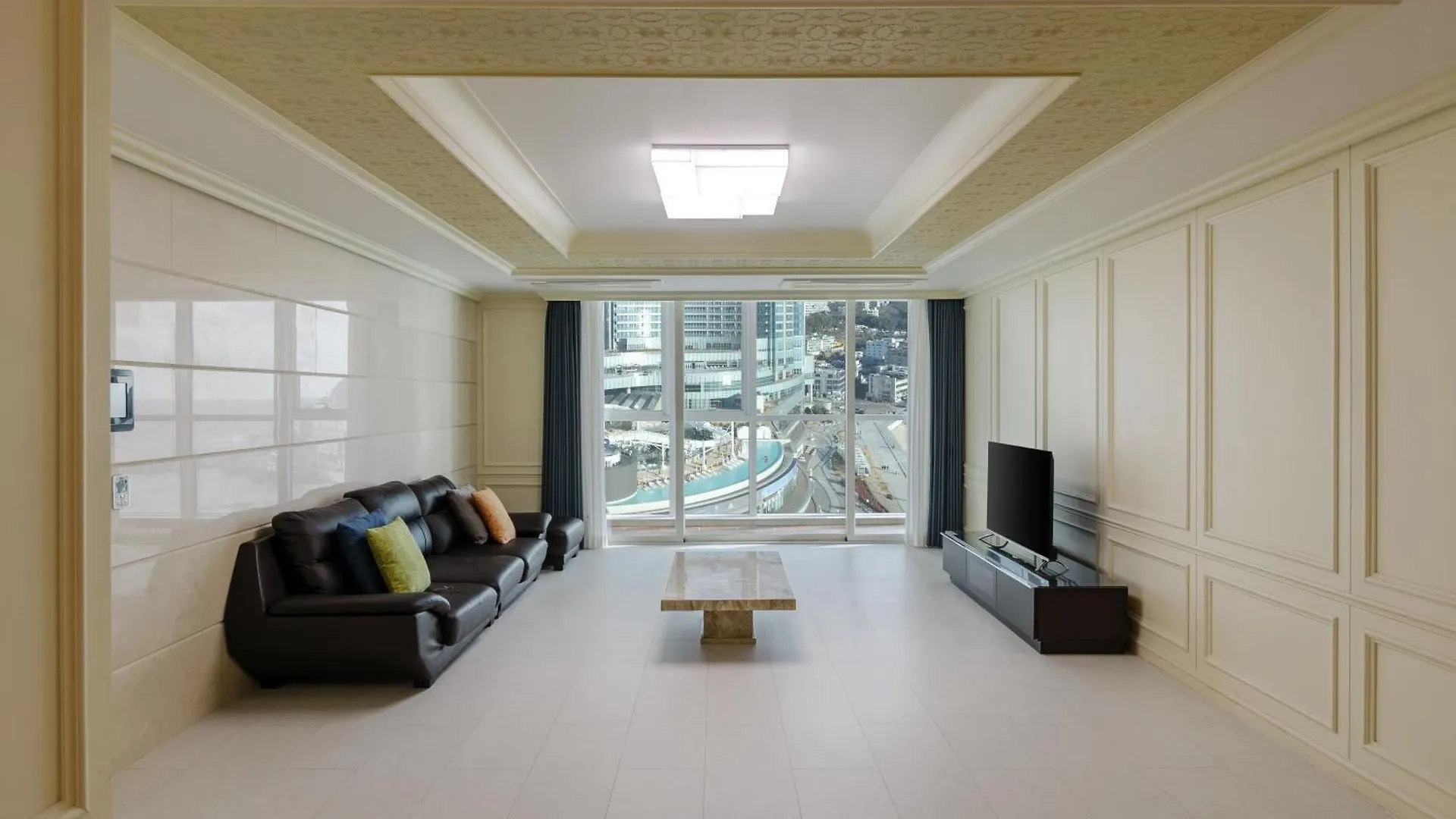 Pale De Cz Condo Busan