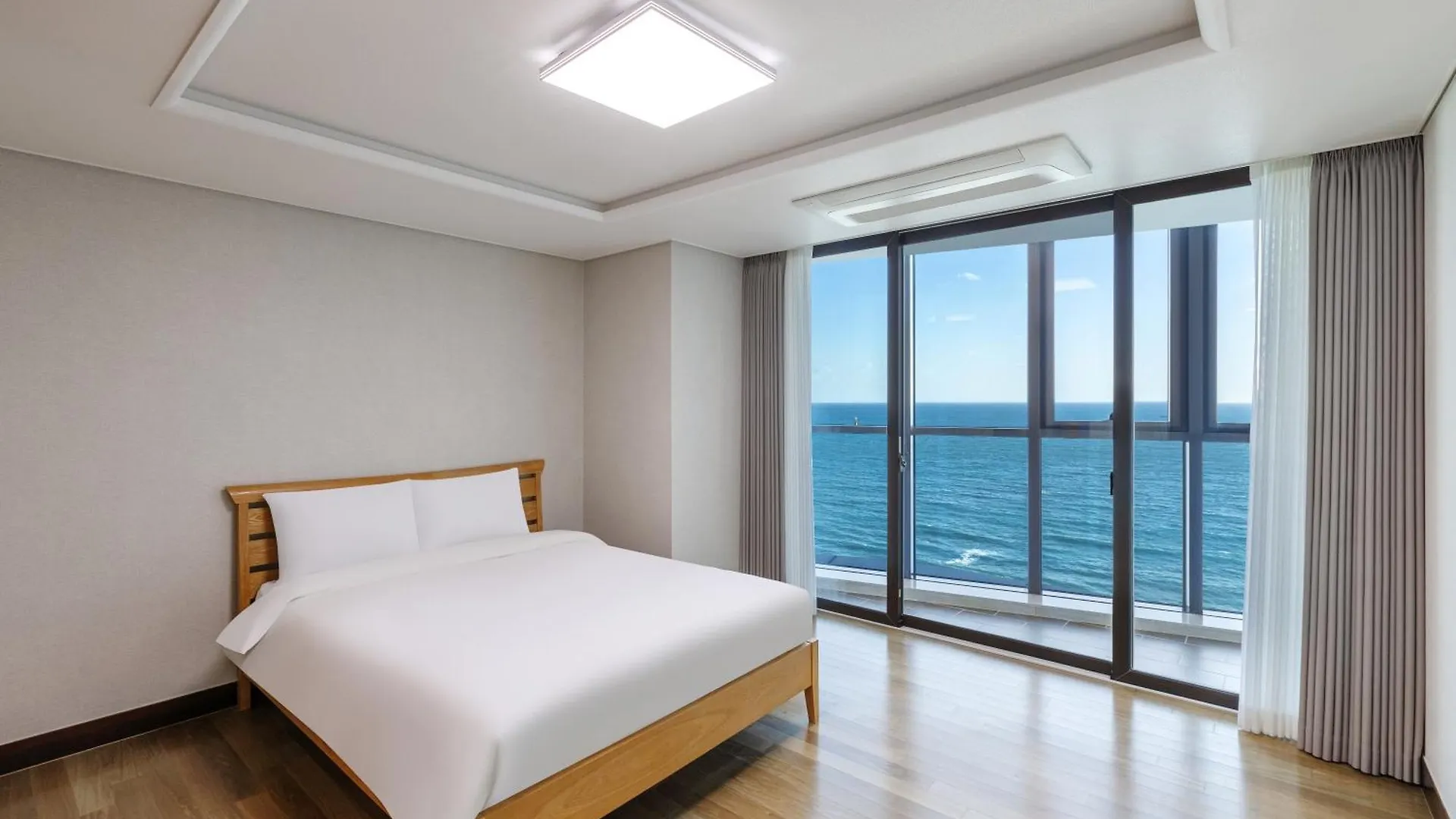 Pale De Cz Condo Busan Resort