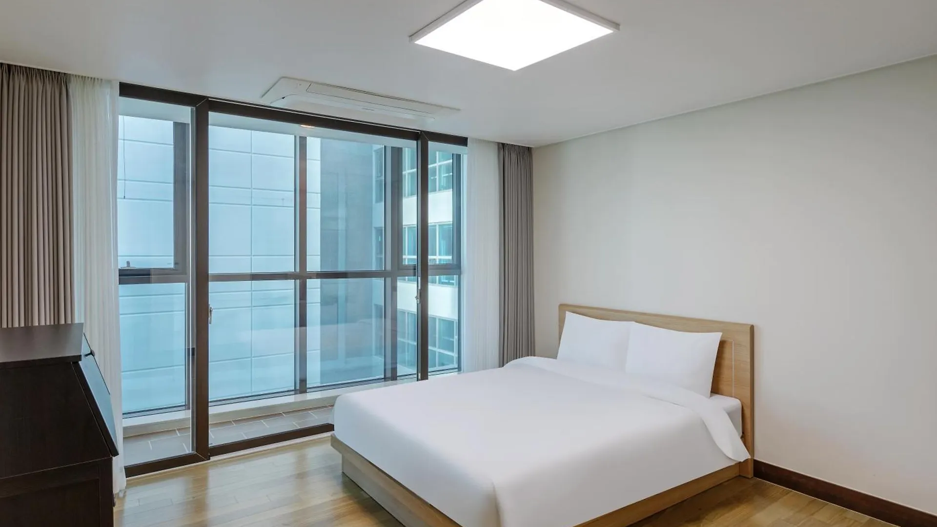 Pale De Cz Condo Busan Resort