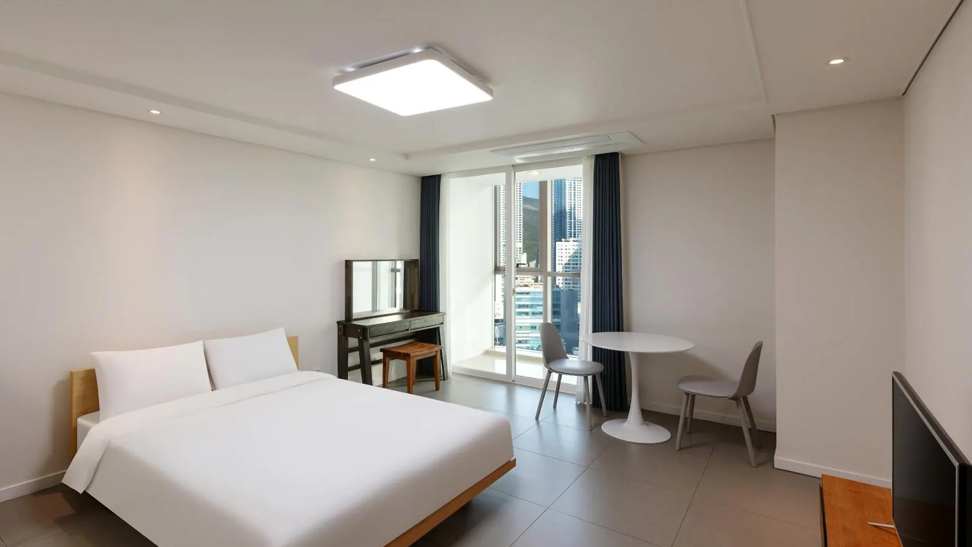 Pale De Cz Condo Busan Resort