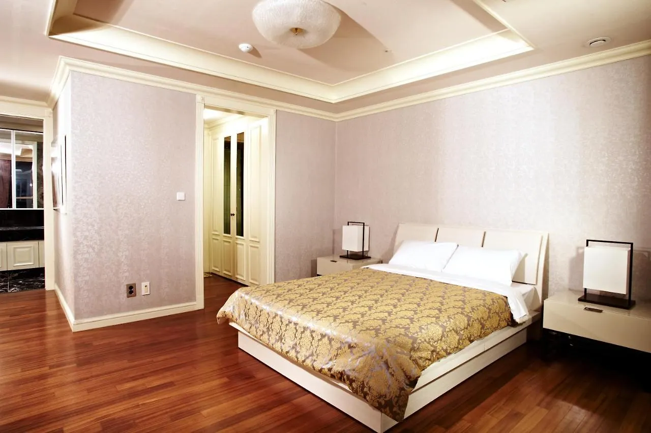 Pale De Cz Condo Busan