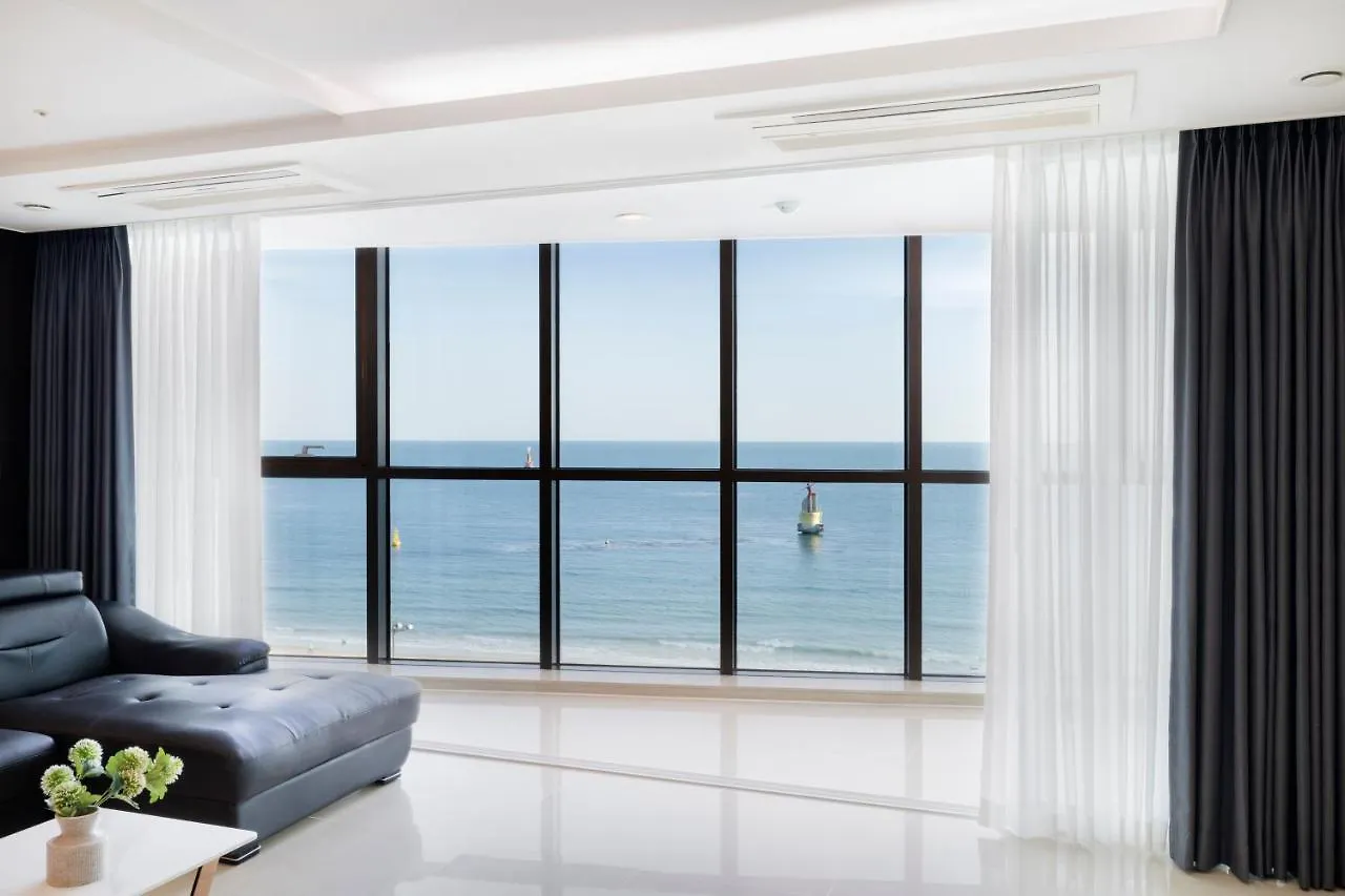 Pale De Cz Condo Busan